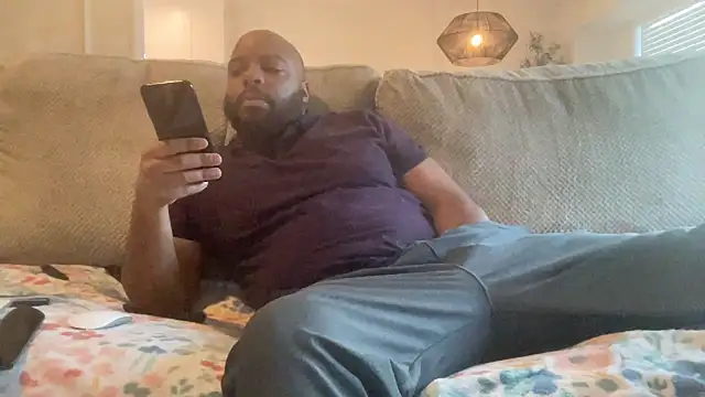 Snapshot of Bbcfun44 chatting on February 5, 10:33 pm Bbcfun44 online show from February 5, 10:33 pm