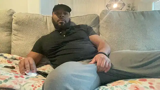 Snapshot of Bbcfun44 chatting on February 19, 2:23 pm Bbcfun44 online show from February 19, 2:23 pm