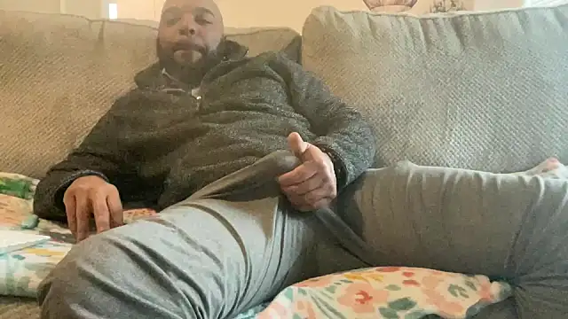 Snapshot of Bbcfun44 chatting on February 19, 10:31 pm Bbcfun44 online show from February 19, 10:31 pm