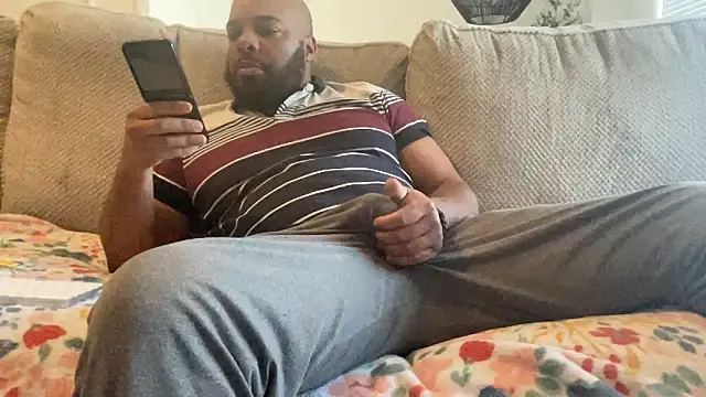 Snapshot of Bbcfun44 chatting on February 20, 7:41 pm Bbcfun44 online show from February 20, 7:41 pm