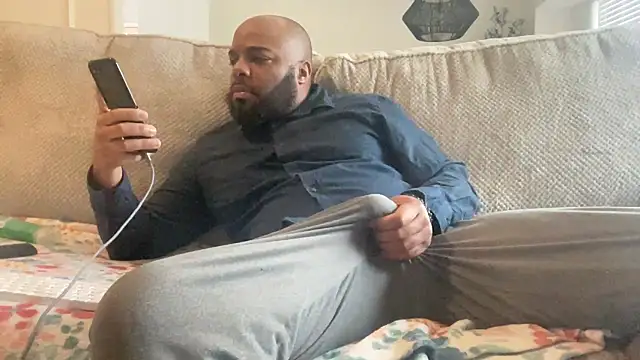 Snapshot of Bbcfun44 chatting on February 21, 7:10 pm Bbcfun44 online show from February 21, 7:10 pm