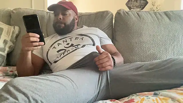 Snapshot of Bbcfun44 chatting on February 23, 9:48 pm Bbcfun44 online show from February 23, 9:48 pm