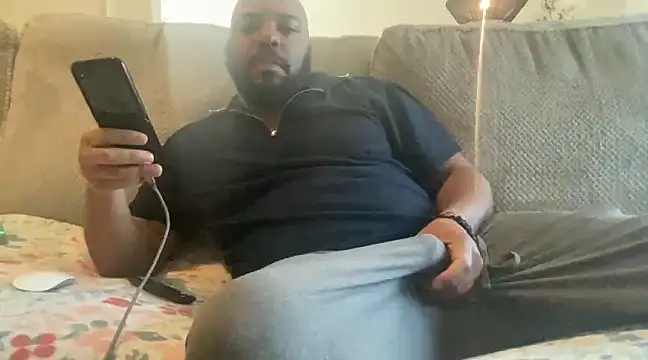 Snapshot of Bbcfun44 chatting on February 27, 9:36 pm Bbcfun44 online show from February 27, 9:36 pm