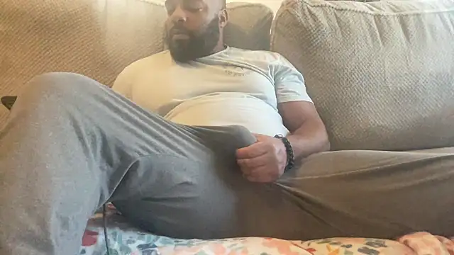 Snapshot of Bbcfun44 chatting on March 11, 8:31 pm Bbcfun44 online show from March 11, 8:31 pm