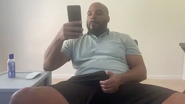 Snapshot of Bbcfun44 chatting on October 14, 8:20 pm Bbcfun44 online show from October 14, 8:20 pm