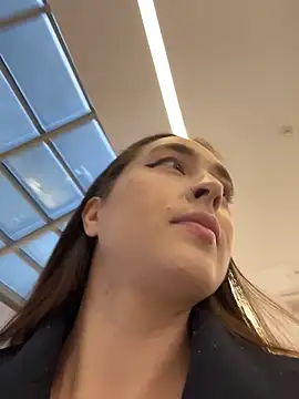 Holly Play online show from December 15, 12:09 pm