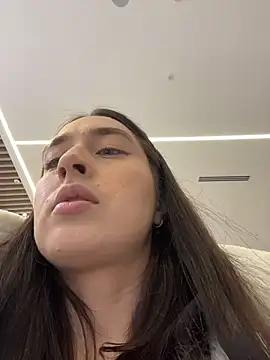 Holly Play online show from February 23, 12:02 pm