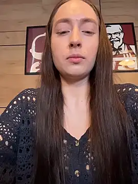 Holly Play online show from April 27, 12:25 pm