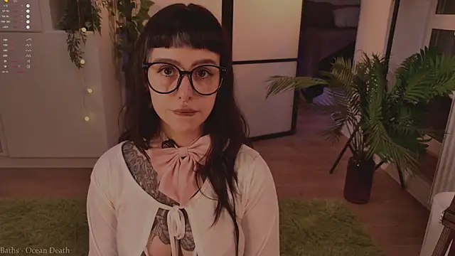 MichaellaMoon online show from November 13, 4:39 pm