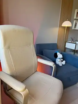 Snapshot of Alessia-miller_ chatting on June 29, 9:59 pm Alessia-miller online show from June 29, 9:59 pm