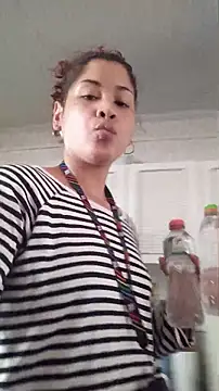 Snapshot of Caccau_scorpion chatting on August 1, 3:22 pm Caccau scorpion online show from August 1, 3:22 pm