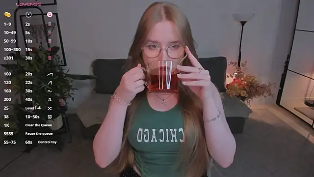 bonnie wright online show from November 5, 3:34 pm