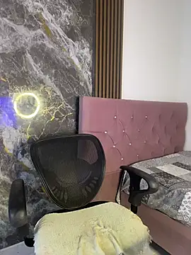nicol jone1 online show from July 17, 1:01 am