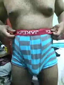 Snapshot of ShelfyOfferer chatting on July 6, 5:59 pm ShelfyOfferer online show from July 6, 5:59 pm