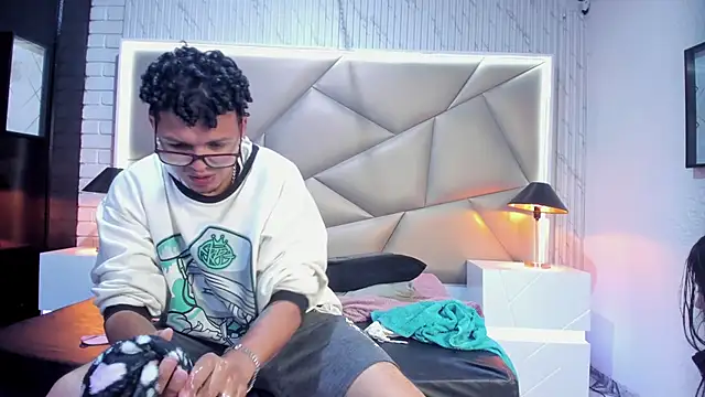 Snapshot of Bonny_Bonss chatting on January 25, 1:32 am Bonny Bonss online show from January 25, 1:32 am