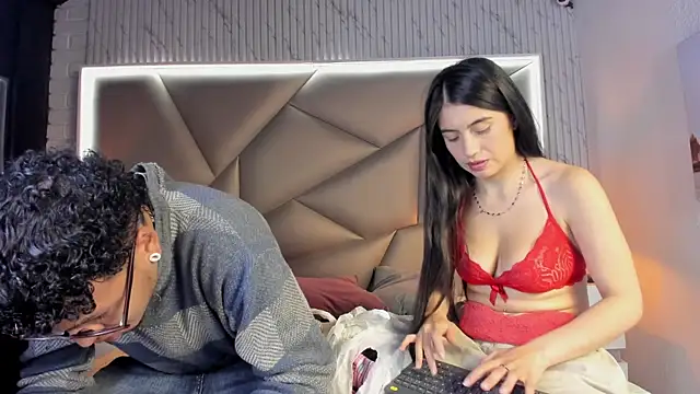 Snapshot of Bonny_Bonss chatting on March 13, 7:39 pm Bonny Bonss online show from March 13, 7:39 pm