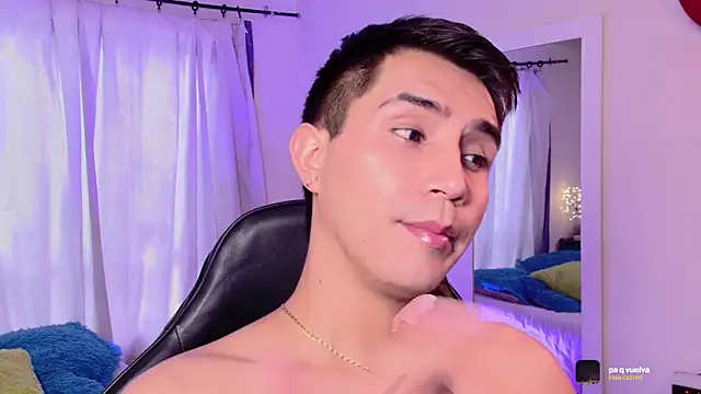 Chris Maddox online show from November 15, 7:32 pm