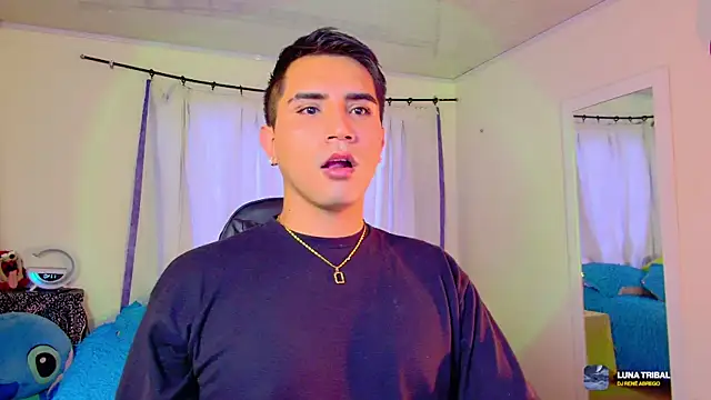 Chris Maddox online show from December 14, 7:40 pm