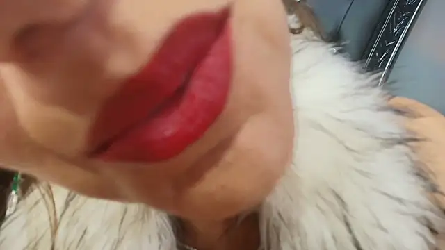 MelaniaKnauss online show from February 28, 8:07 pm