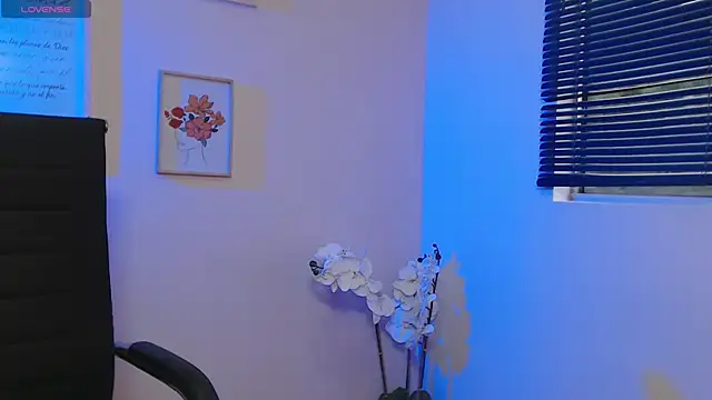 Snapshot of lucy_diiaz chatting on January 3, 10:08 pm lucy diiaz online show from January 3, 10:08 pm