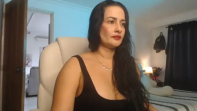Snapshot of lucy_diiaz chatting on September 17, 8:10 pm lucy diiaz online show from September 17, 8:10 pm