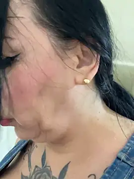 Snapshot of eva_sexx69 chatting on October 22, 12:05 pm eva sexx69 online show from October 22, 12:05 pm