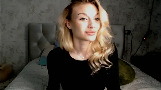 Ella Milla online show from June 10, 12:37 pm