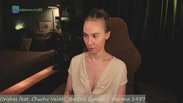 Snapshot of _Eva_Adama chatting on May 20, 4:40 am Eva Adama online show from May 20, 4:40 am