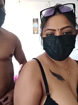 Snapshot of deepika-roy chatting on February 28, 9:32 am deepika-roy online show from February 28, 9:32 am