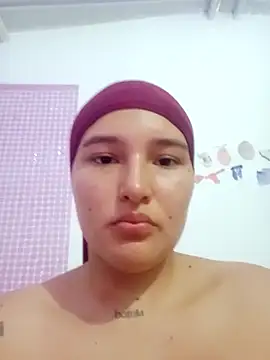 Celeste camila18 online show from December 3, 5:33 pm