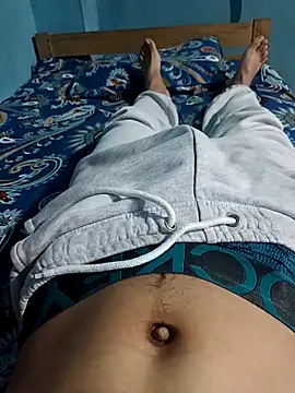 Snapshot of funnguy25 chatting on October 25, 4:31 am funnguy25 online show from October 25, 4:31 am