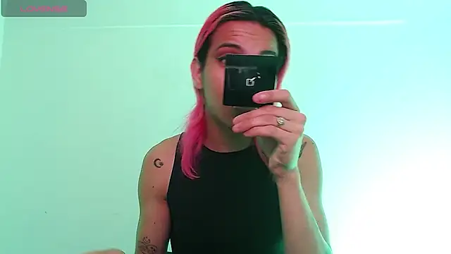 Snapshot of Jace_Quinn chatting on December 1, 4:29 pm Jace Quinn online show from December 1, 4:29 pm