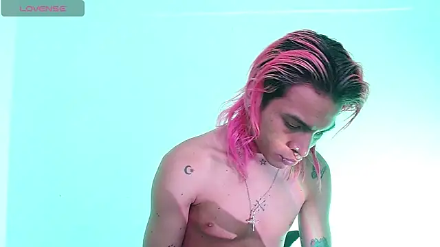 Snapshot of Jace_Quinn chatting on December 5, 1:25 am Jace Quinn online show from December 5, 1:25 am