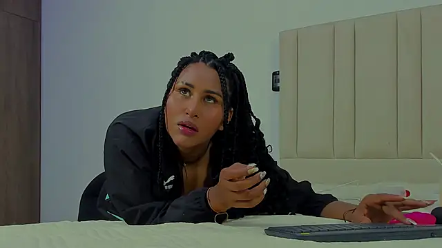 StormyButty18 online show from November 2, 1:30 am