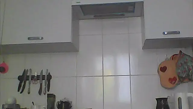 Snapshot of TanyaSweet634 chatting on October 30, 8:27 am TanyaSweet634 online show from October 30, 8:27 am