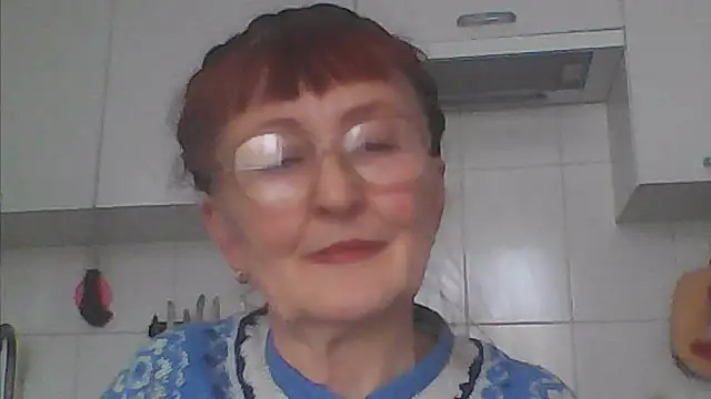 Snapshot of TanyaSweet634 chatting on December 5, 11:08 am TanyaSweet634 online show from December 5, 11:08 am