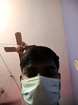 Snapshot of Tamilandteluguboy14 chatting on January 28, 10:02 am Tamilandteluguboy14 online show from January 28, 10:02 am