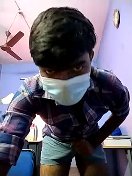 Snapshot of Tamilandteluguboy14 chatting on November 22, 9:30 am Tamilandteluguboy14 online show from November 22, 9:30 am