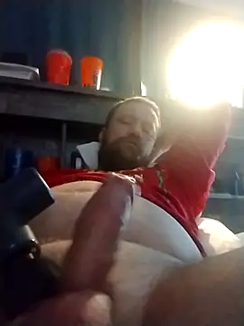 Snapshot of hornygiltz92 chatting on January 8, 9:44 am hornygiltz92 online show from January 8, 9:44 am