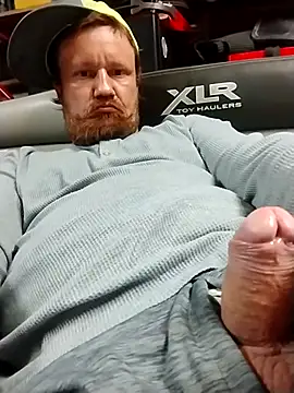 Snapshot of hornygiltz92 chatting on March 13, 11:39 am hornygiltz92 online show from March 13, 11:39 am