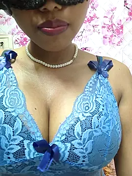 Snapshot of sandy_naughty chatting on June 12, 5:23 pm sandy naughty online show from June 12, 5:23 pm