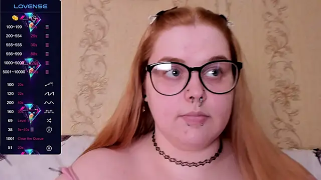 Snapshot of Crow_Diam0nd chatting on February 18, 12:23 pm Crow Diam0nd online show from February 18, 12:23 pm