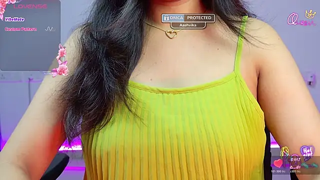 Snapshot of Punjabi_Queen1 chatting on April 14, 4:02 pm Punjabi Queen1 online show from April 14, 4:02 pm