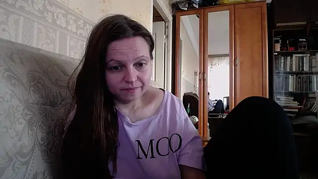 CatMelissa online show from December 4, 8:56 am