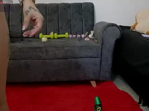 Snapshot of Katt_BDSM chatting on January 18, 12:46 am Katt BDSM online show from January 18, 12:46 am