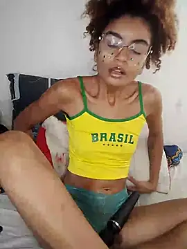 Snapshot of Emanuelle_manu chatting on June 26, 2:10 pm Emanuelle manu online show from June 26, 2:10 pm