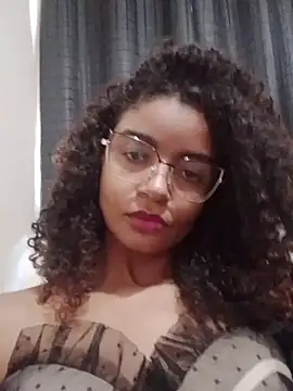 Snapshot of Emanuelle_manu chatting on July 17, 3:50 pm Emanuelle manu online show from July 17, 3:50 pm