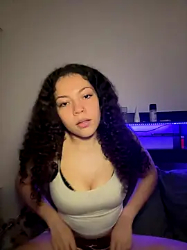 ladylavish online show from December 16, 5:45 am