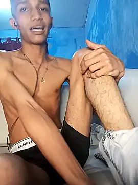 Snapshot of Key_198 chatting on February 28, 2:42 am Key 198 online show from February 28, 2:42 am