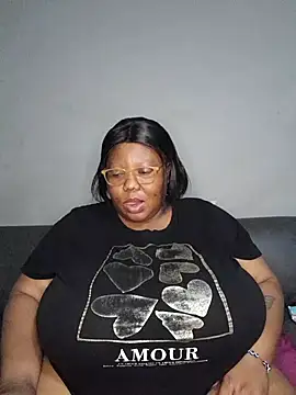 Snapshot of DAIRYBELLELIZxx chatting on July 26, 3:25 am DAIRYBELLELIZxx online show from July 26, 3:25 am